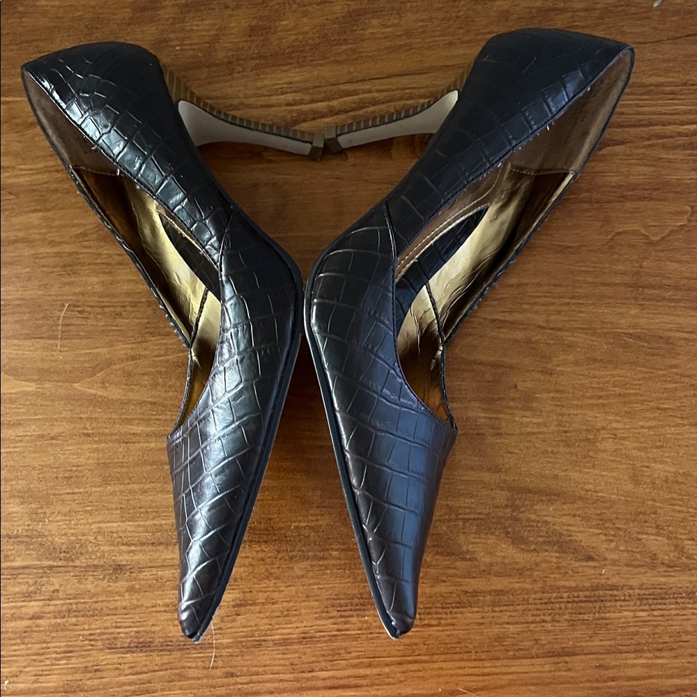RAMPAGE HEELS BROWN Croc-Embossed